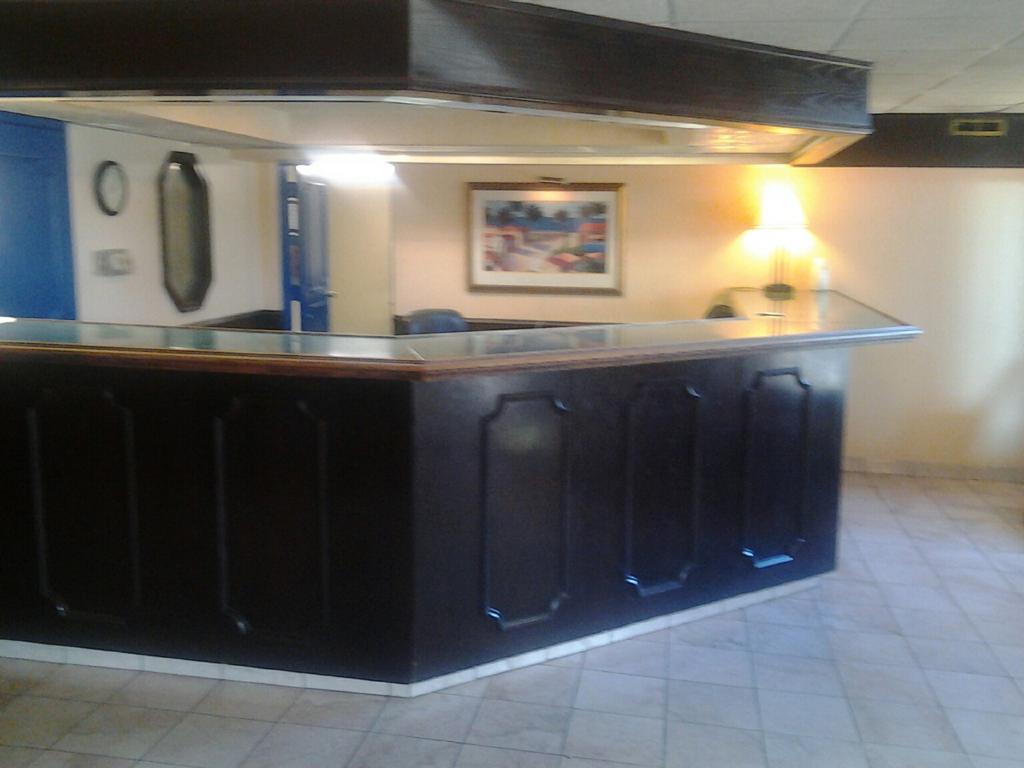 Westmont Inn & Suites Omaha Luaran gambar